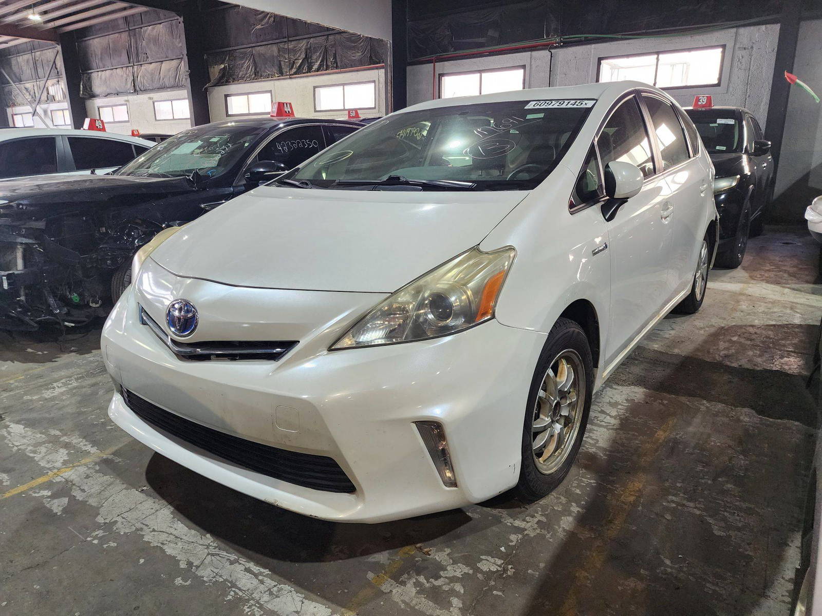 2012 TOYOTA PRIUS V — 183023 Miles — Lot 60979145 — Al Quoz - Marhaba Auctions Used Cars - Image 5