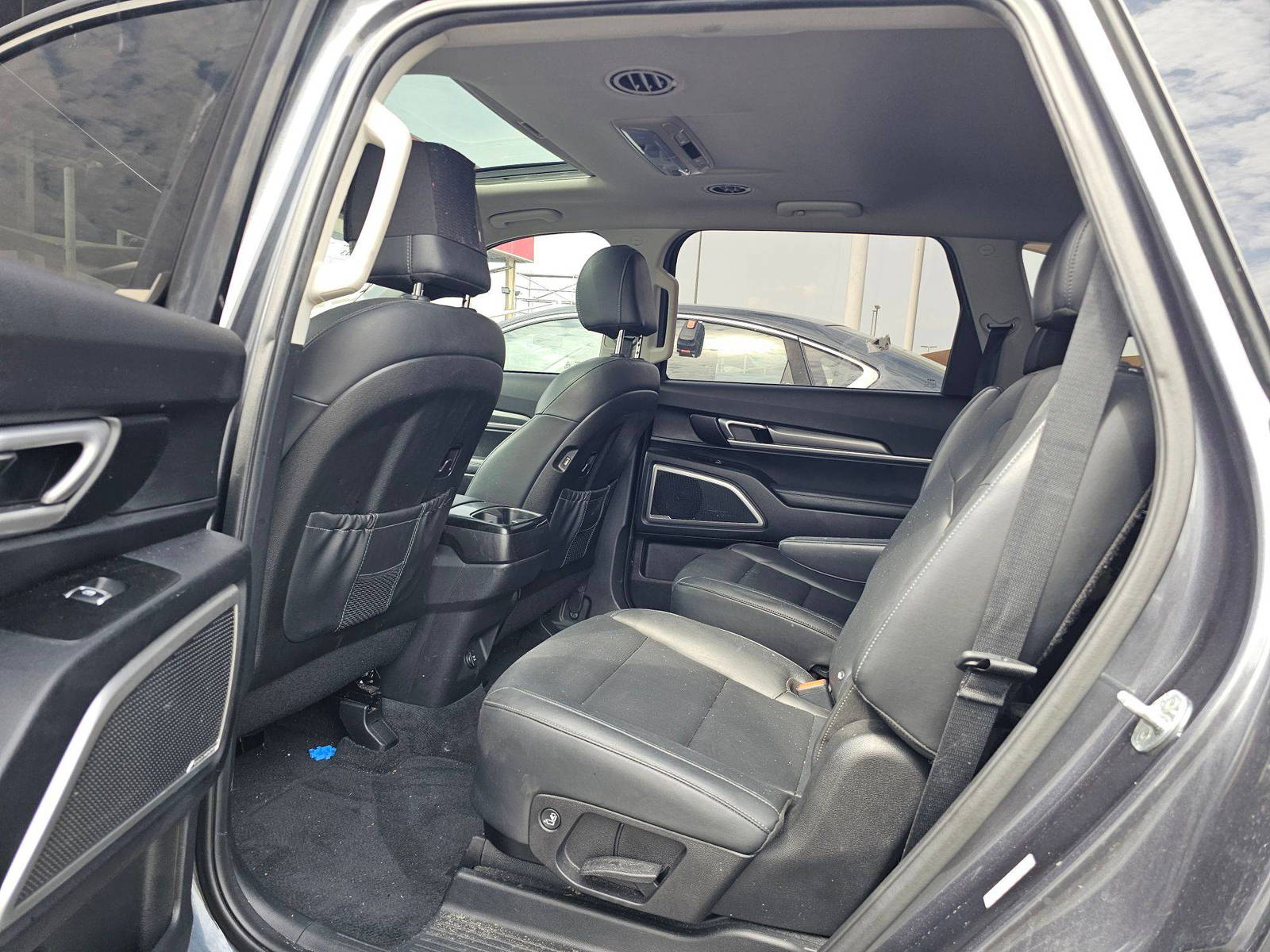2022 KIA TELLURIDE — 56786 Miles — Lot G197214 — Souq - Marhaba Auctions Used Cars - Image 7