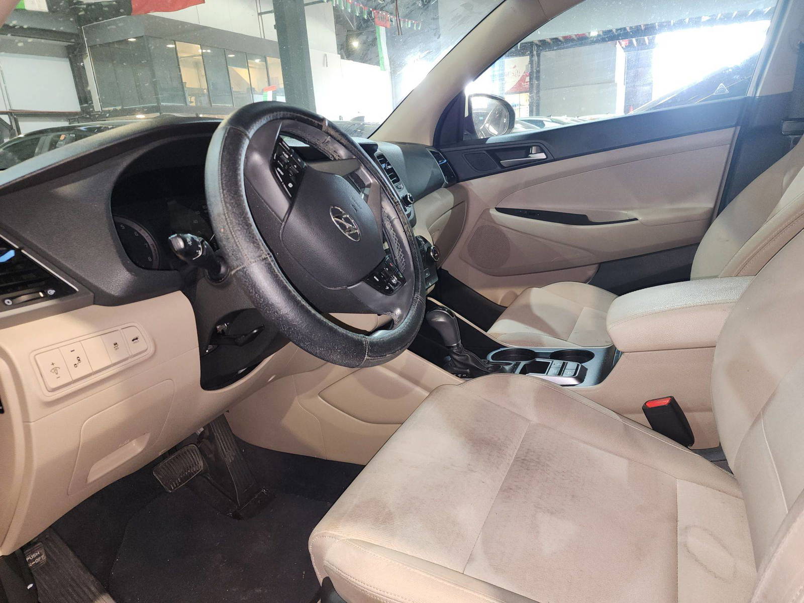 HYUNDAI TUCSON 2018 - Marhaba Auction Used Cars - Image 10