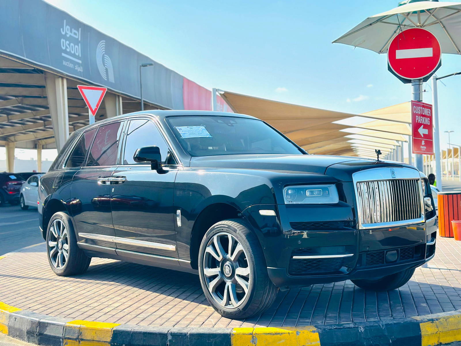 2019 ROLLS ROYCE CULLINAN — 24610 KM — Lot 14123 — Souq - Marhaba Auctions Used Cars - Image 5