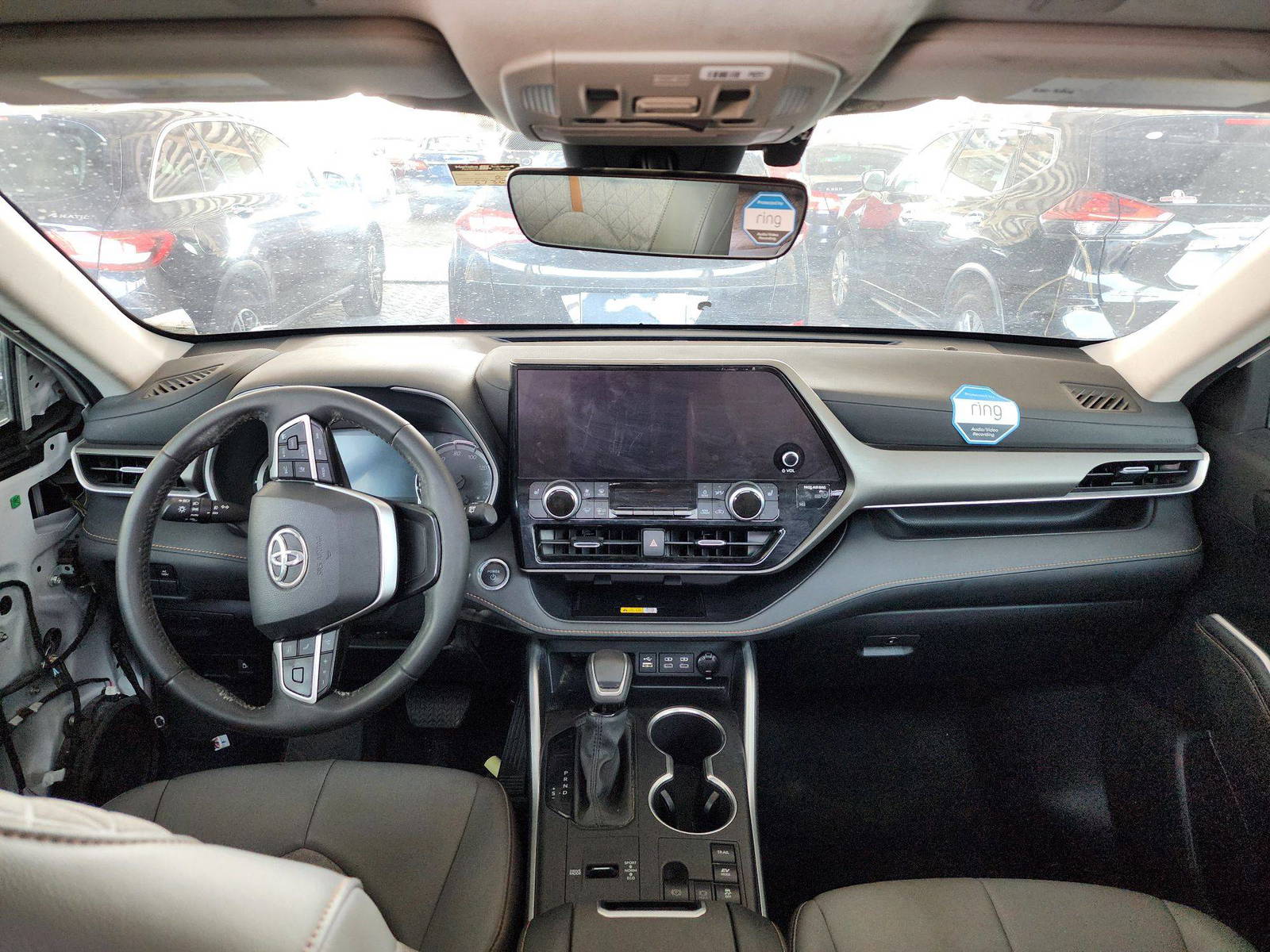 2023 TOYOTA HIGHLANDER — 57359 Miles — Lot 73923633 — Main - Marhaba Auctions Used Cars - Image 7