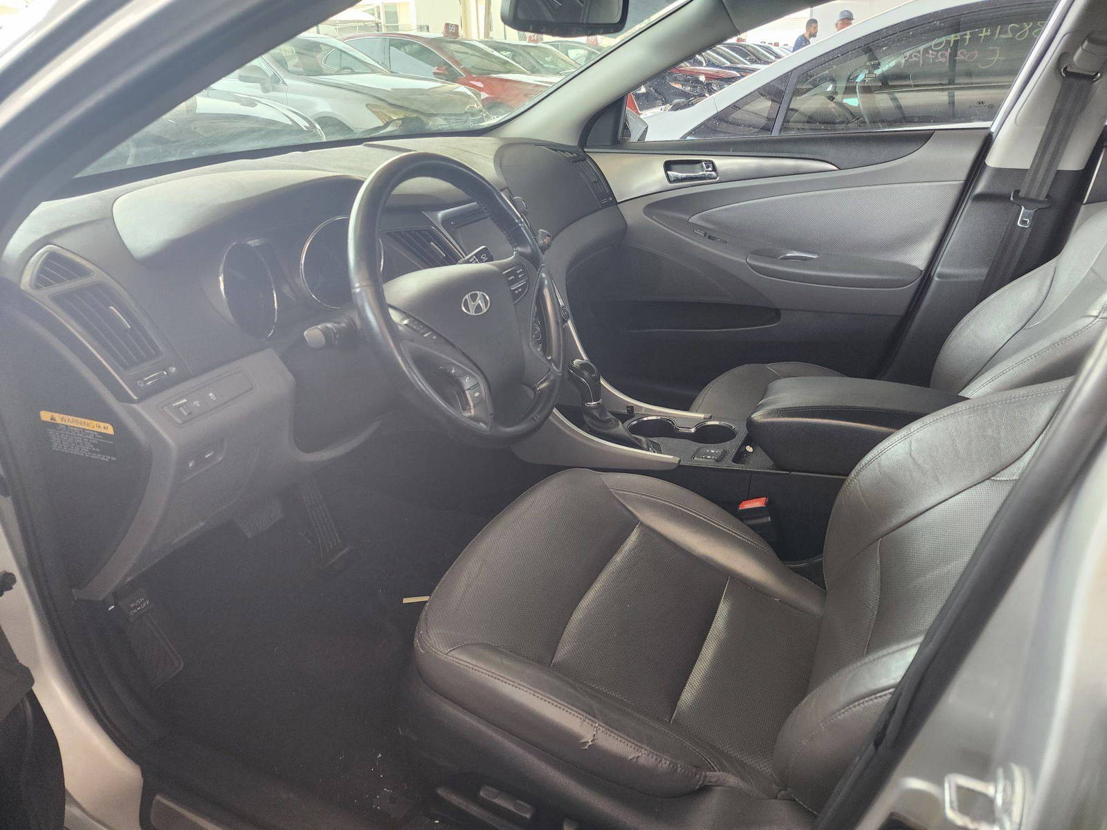 2014 HYUNDAI SONATA — 146758 Miles — Lot 47409644 — Souq - Marhaba Auctions Used Cars - Image 8