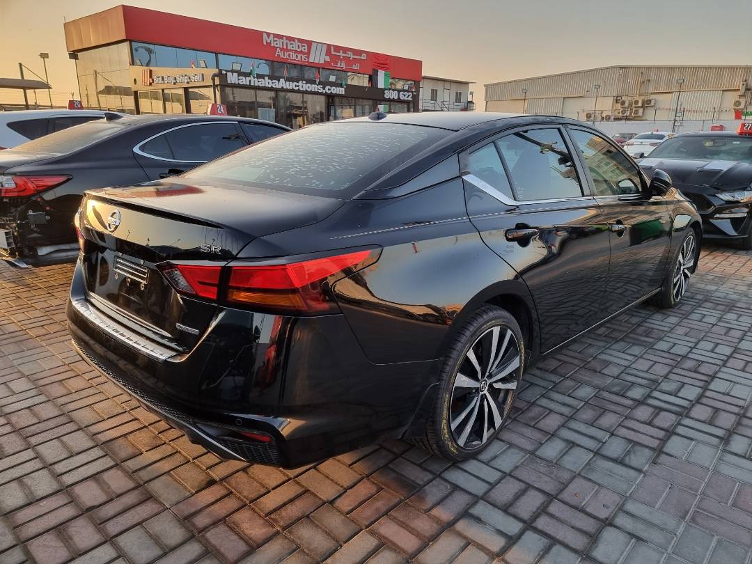 2020 NISSAN ALTIMA — 104735 Miles — Lot LC112482 — Souq - Marhaba Auctions Used Cars - Image 4