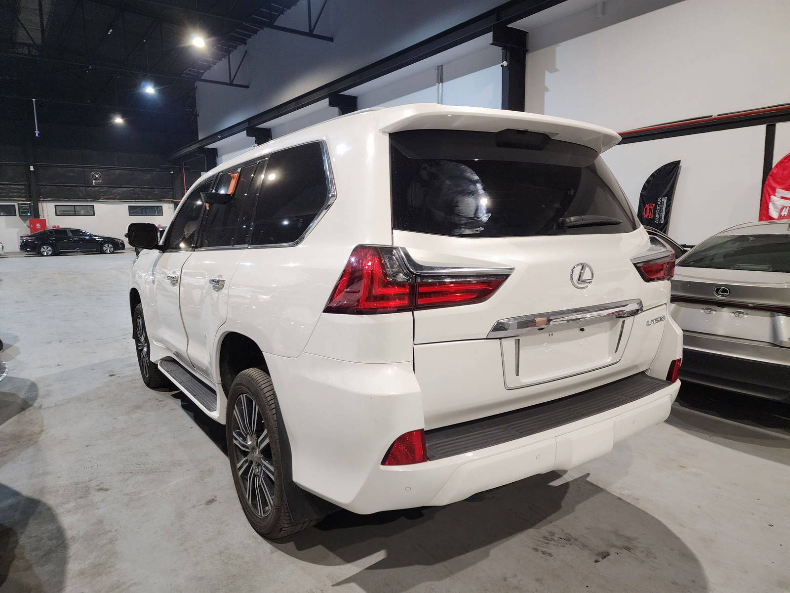 2019 LEXUS LX 570 — 23437 Miles — Lot 84558 — Al Quoz - Marhaba Auctions Used Cars - Image 5