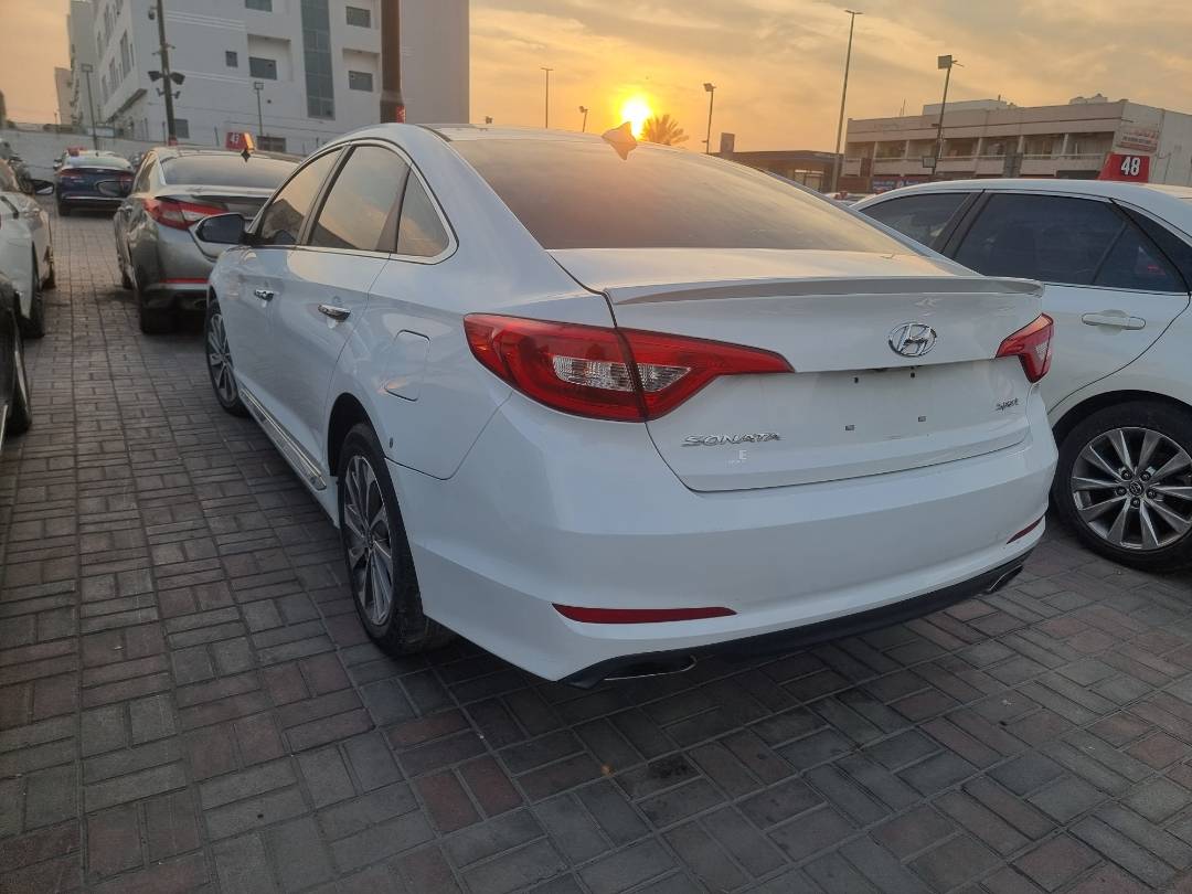 2017 HYUNDAI SONATA SPORT — 170137 Miles — Lot 510799 — Ind. 12 - Marhaba Auctions Used Cars - Image 5