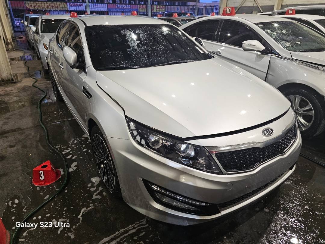 2012 KIA K5 — 181377 KM — Lot 230833 — Main - Marhaba Auctions Used Cars - Image 4