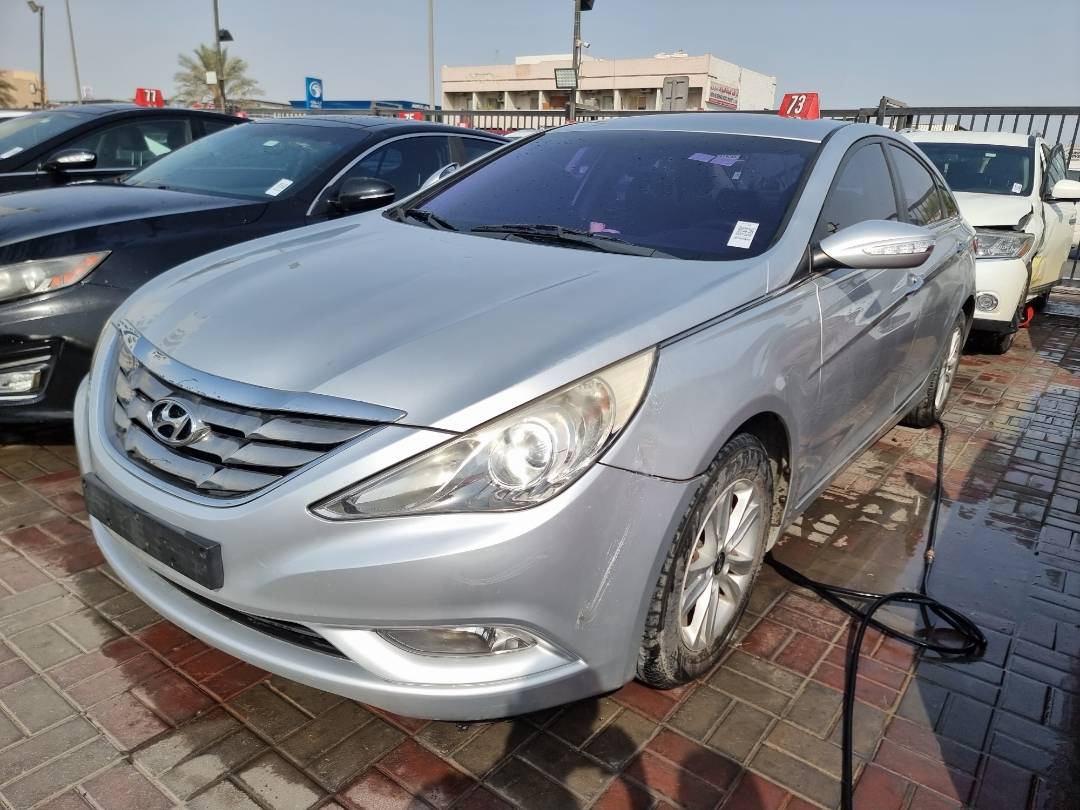 HYUNDAI SONATA 2011 - Marhaba Auction Used Cars - Image 5