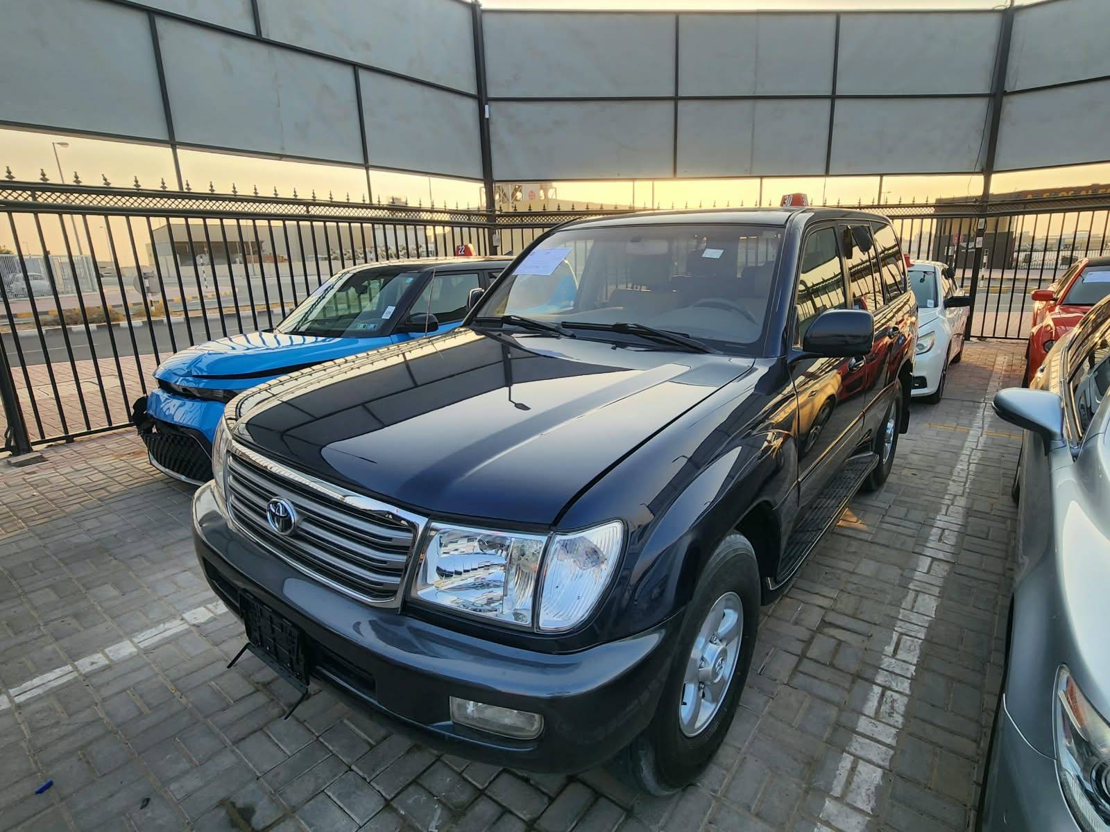 2004 TOYOTA LAND CRUISER — 242553 Miles — Lot 42057253 - Marhaba Auctions Used Cars - Image 5