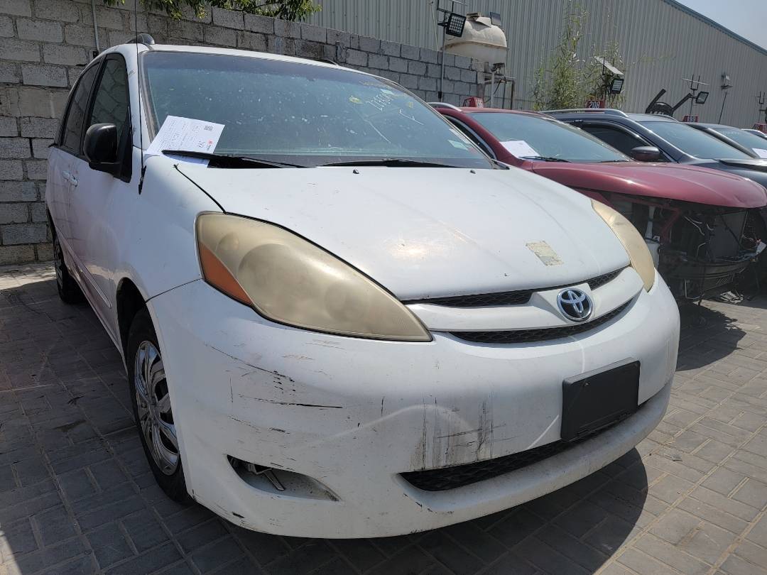 2009 TOYOTA SIENNA — 191423 Miles — Lot 227508 — Main - Marhaba Auctions Used Cars - Image 4