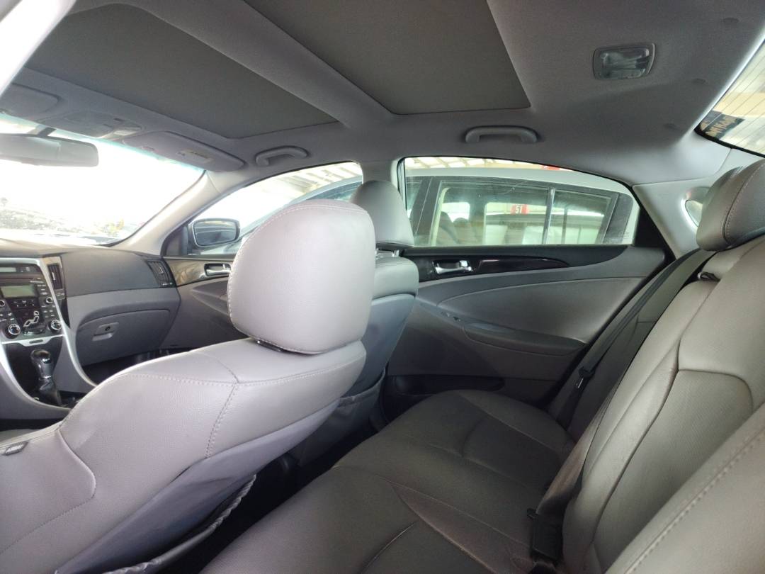 2012 HYUNDAI SONATA — 171111 Miles — Lot 45413954 — Souq - Marhaba Auctions Used Cars - Image 10