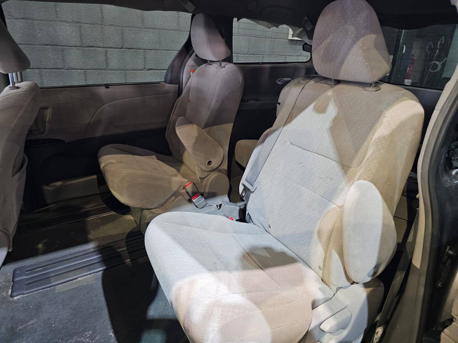 TOYOTA SIENNA 2018 - Marhaba Auction Used Cars - Image 10