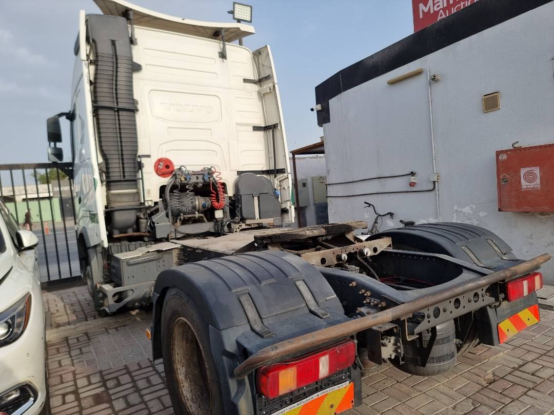 2015 VOLVO FH-Series — 1025472 KM — Lot 125487 — Ind. 12 - Marhaba Auctions Used Cars - Image 4