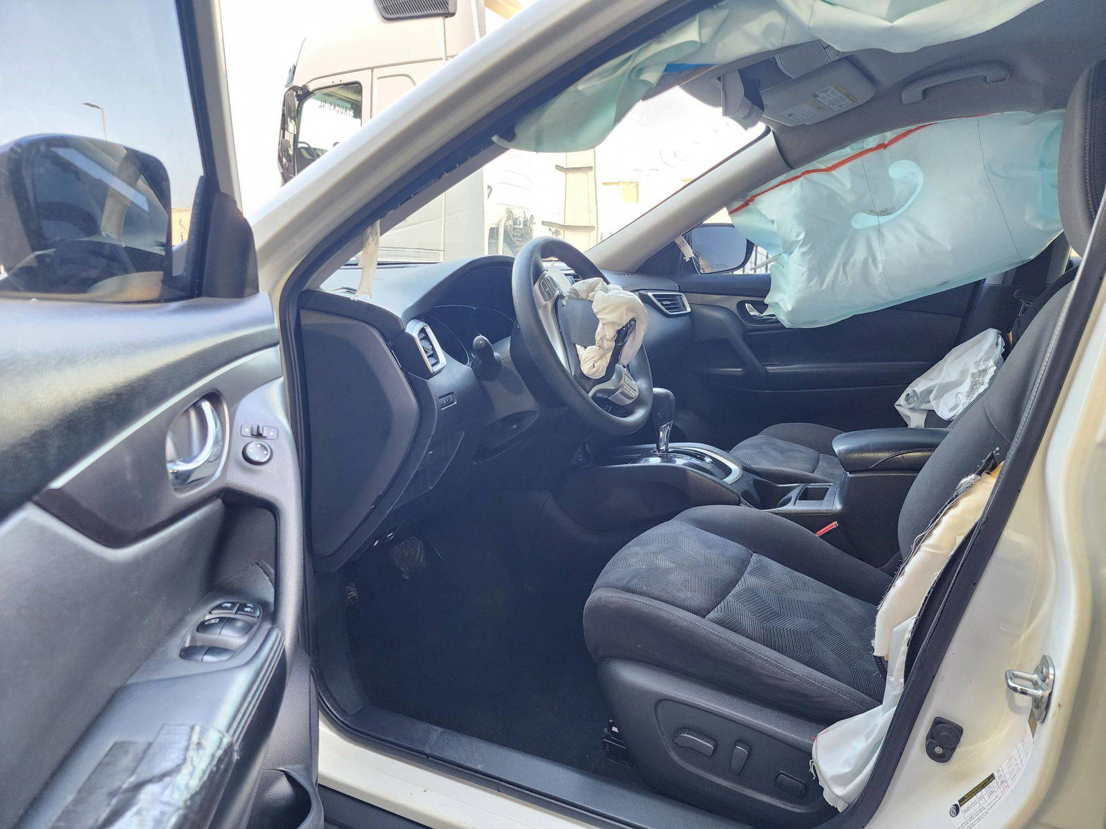 2016 NISSAN ROGUE — 180912 Miles — Lot 33647 — Main - Marhaba Auctions Used Cars - Image 8