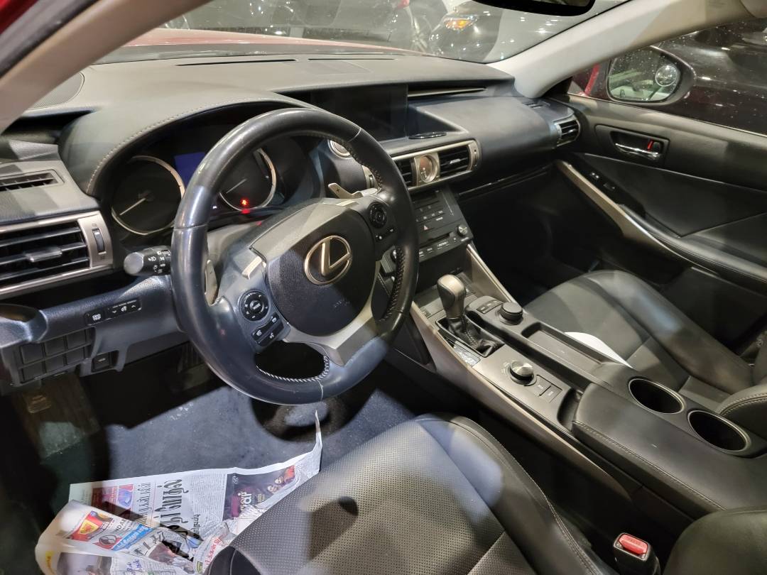 2015 LEXUS IS 250 — 101833 Miles — Lot XF5022739 — Main - Marhaba Auctions Used Cars - Image 8