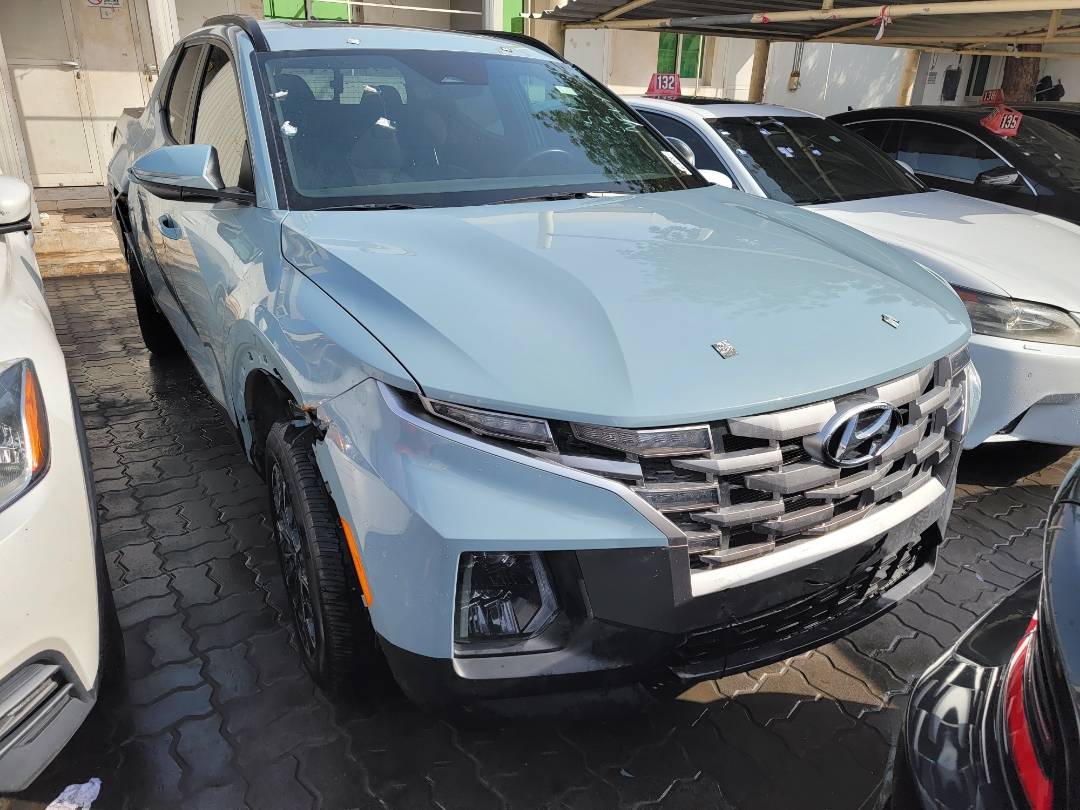 2022 HYUNDAI SANTA CRUZ — 18660 Miles — Lot H022359 — Main - Marhaba Auctions Used Cars - Image 4