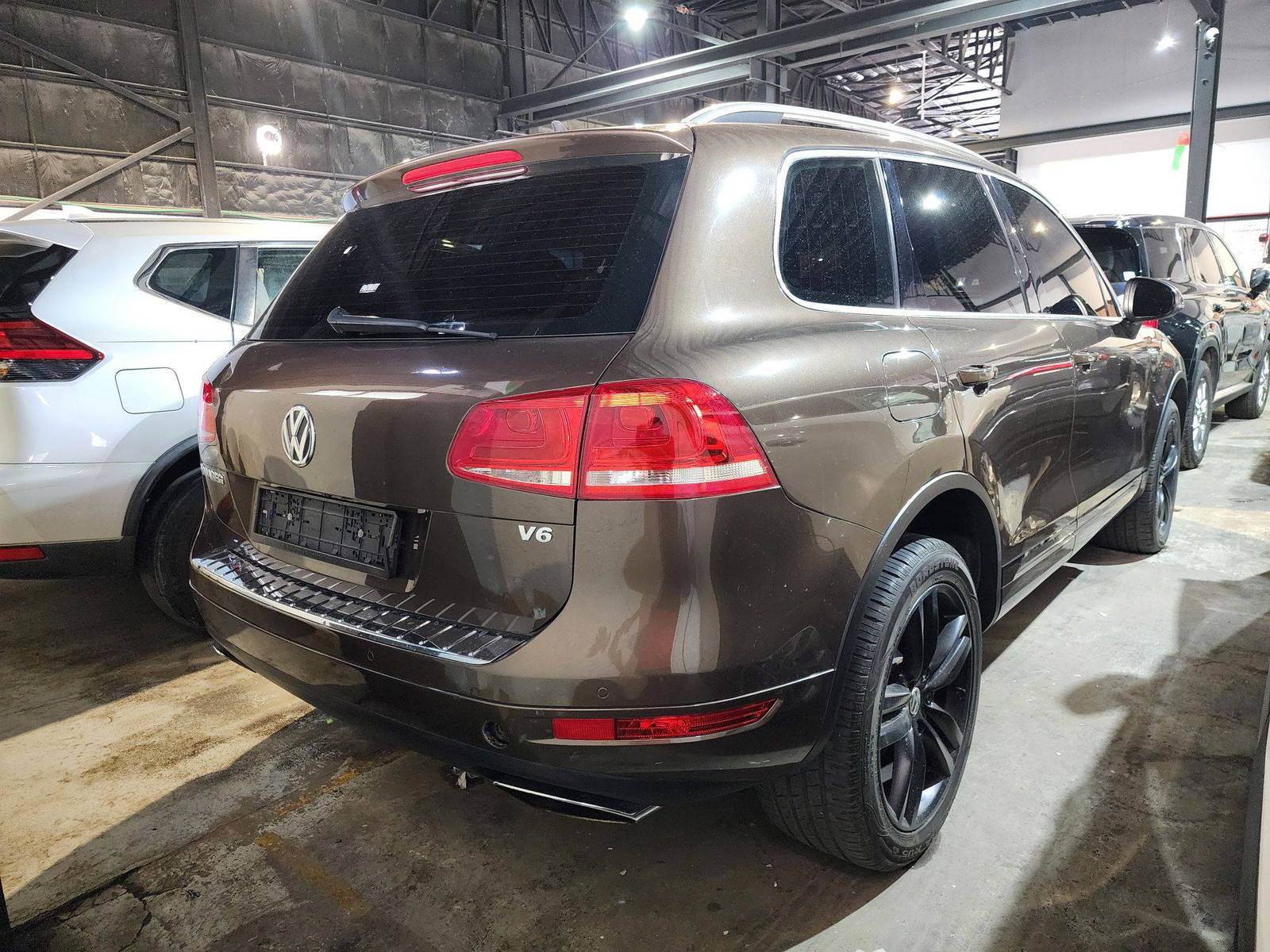 2012 VOLKSWAGEN TOUAREG V6 — 177105 KM — Lot CD021172 — Main - Marhaba Auctions Used Cars - Image 5