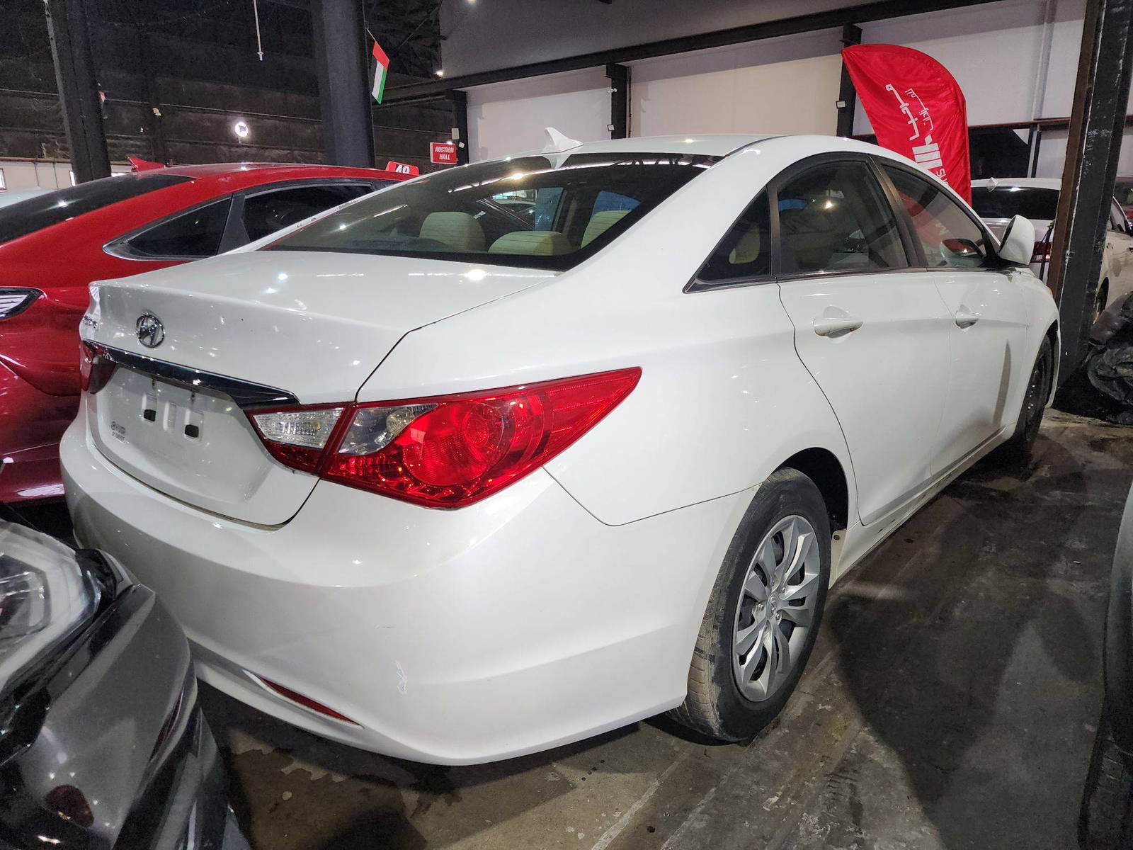 2011 HYUNDAI SONATA — 153010 Miles — Lot 89336485 — Al Quoz - Marhaba Auctions Used Cars - Image 5