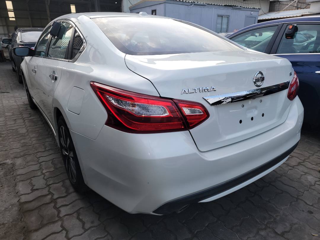 2017 NISSAN ALTIMA — 121003 Miles — Lot 96978 - Marhaba Auctions Used Cars - Image 3