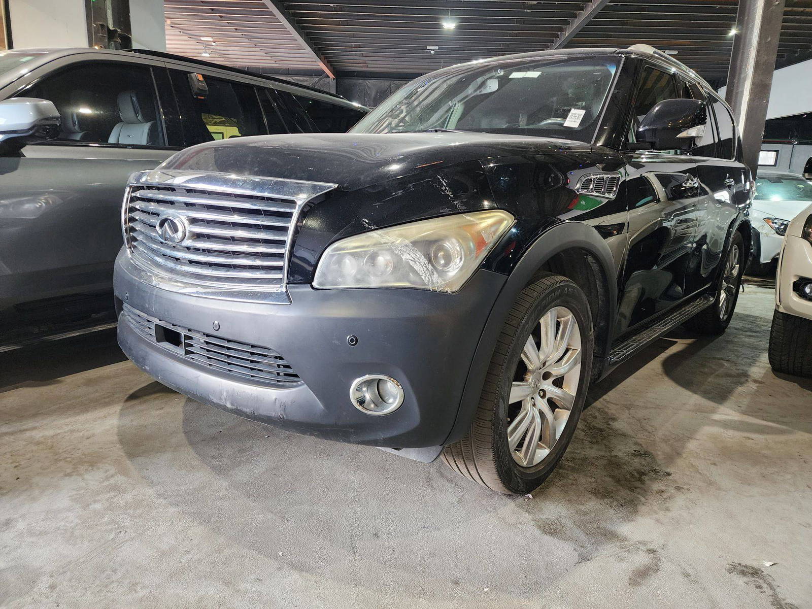 2014 INFINITI QX80 — 215717 Miles — Lot 555610 — Souq - Marhaba Auctions Used Cars - Image 3