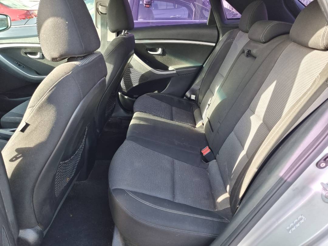 2014 HYUNDAI ELANTRA GT — 97669 Miles — Lot 0125487 — Ind. 12 - Marhaba Auctions Used Cars - Image 7