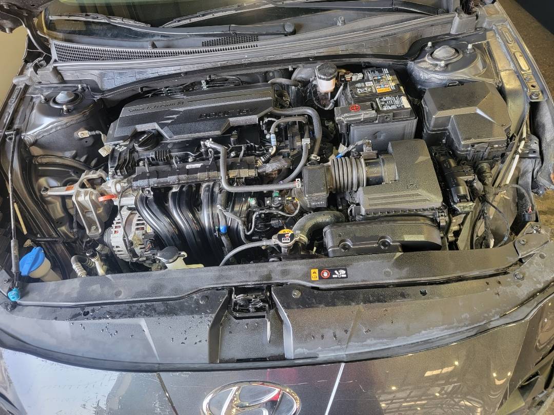 2023 HYUNDAI ELANTRA — 41361 Miles — Lot PH114486 — Main - Marhaba Auctions Used Cars - Image 9