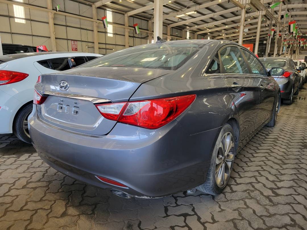 2013 HYUNDAI SONATA — 130582 Miles — Lot DH522445 — Main - Marhaba Auctions Used Cars - Image 3