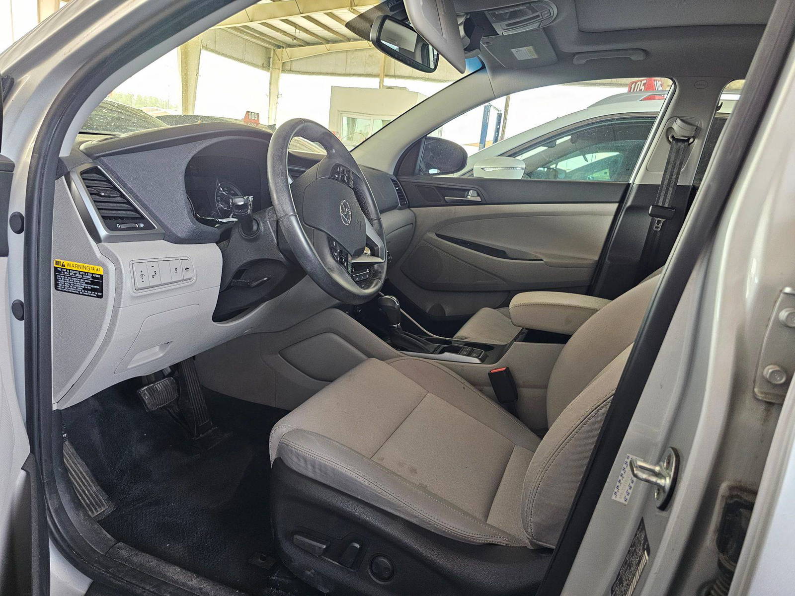 HYUNDAI TUCSON 2017 - Marhaba Auction Used Cars - Image 9