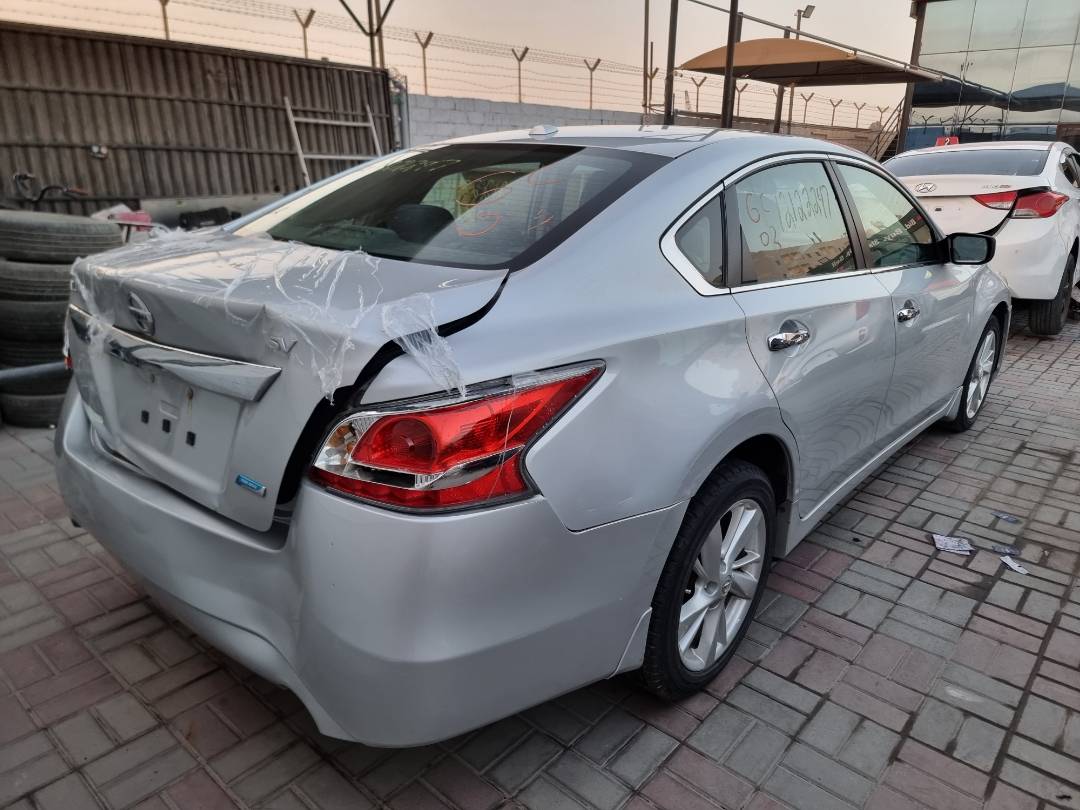 2015 NISSAN ALTIMA — 222115 KM — Lot 214587 — Ind. 12 - Marhaba Auctions Used Cars - Image 4