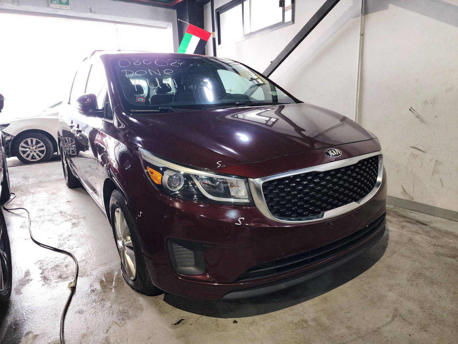 2016 KIA SEDONA — 210855 Miles — Lot 41223661 — Al Quoz - Marhaba Auctions Used Cars - Image 4