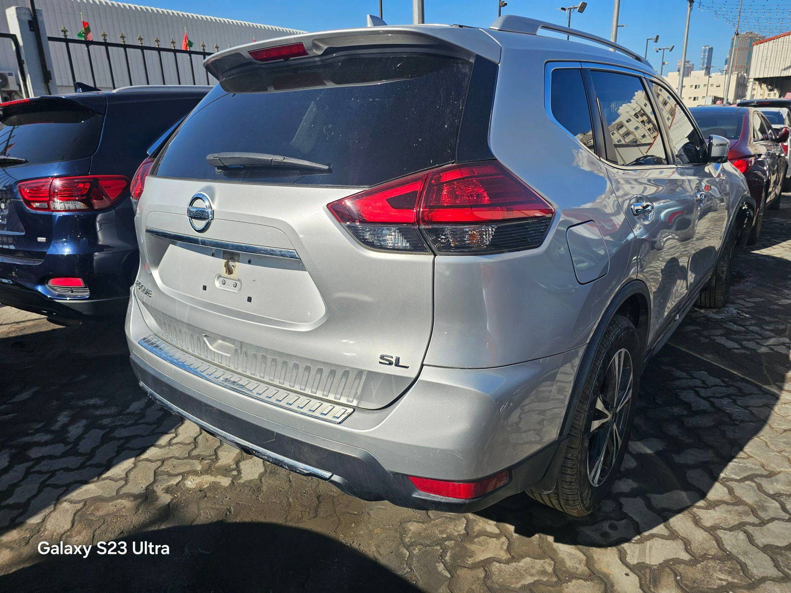 2017 NISSAN ROGUE — 86508 Miles — Lot W408125 — Main - Marhaba Auctions Used Cars - Image 4