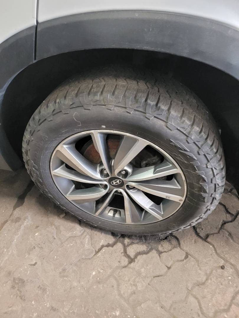 2020 HYUNDAI SANTA FE — 61759 Miles — Lot 40672485 — Main - Marhaba Auctions Used Cars - Image 9