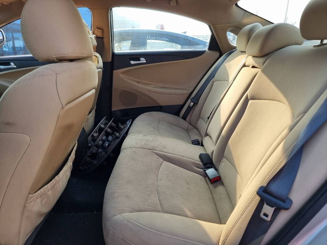 2011 HYUNDAI SONATA — 211425 Miles — Lot 125487 — Ind. 12 - Marhaba Auctions Used Cars - Image 6
