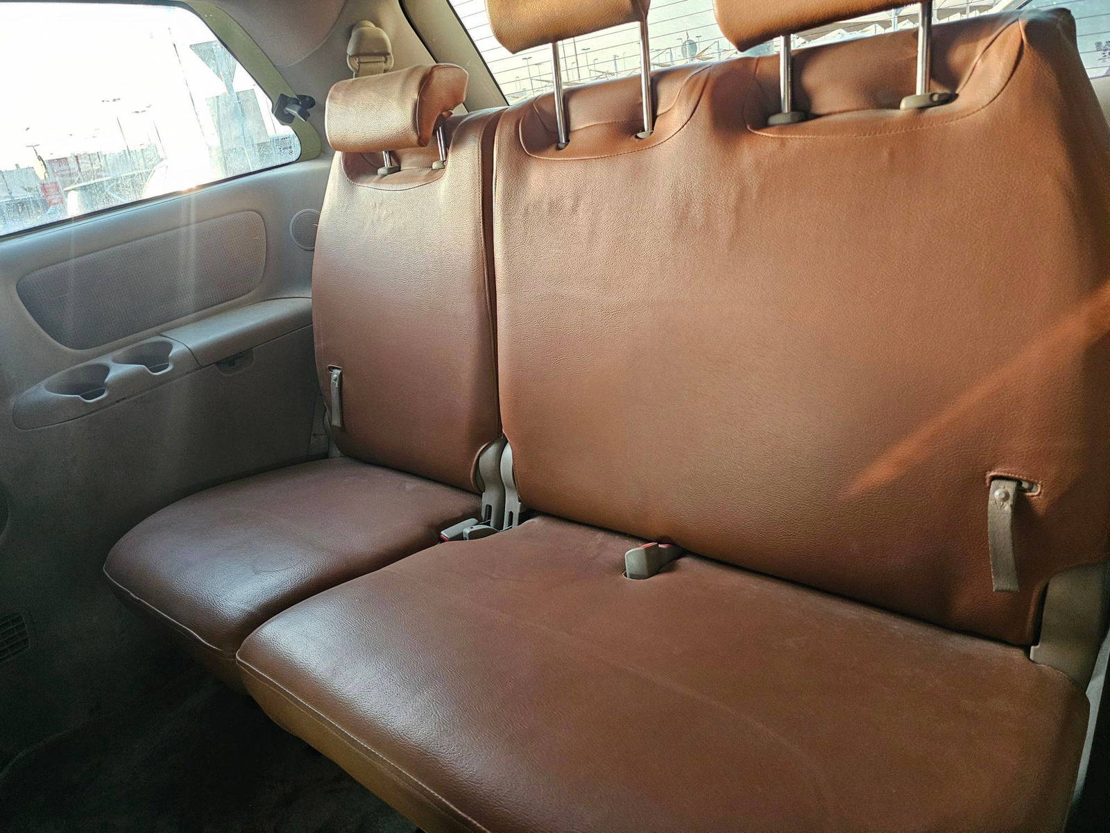 TOYOTA SIENNA 2004 - Marhaba Auction Used Cars - Image 6