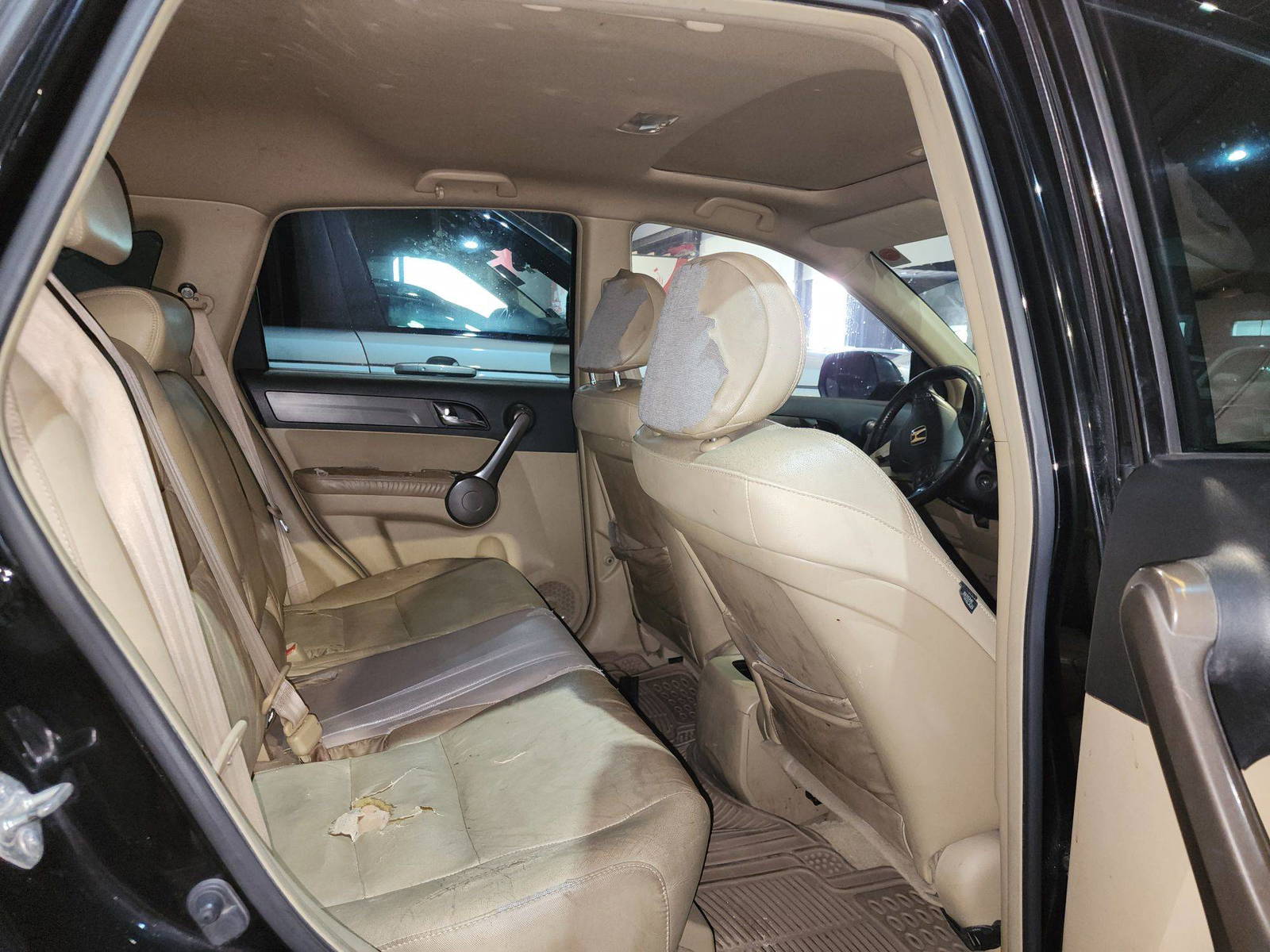 2009 HONDA CR-V — 208997 KM — Lot 403167 — Al Quoz - Marhaba Auctions Used Cars - Image 8