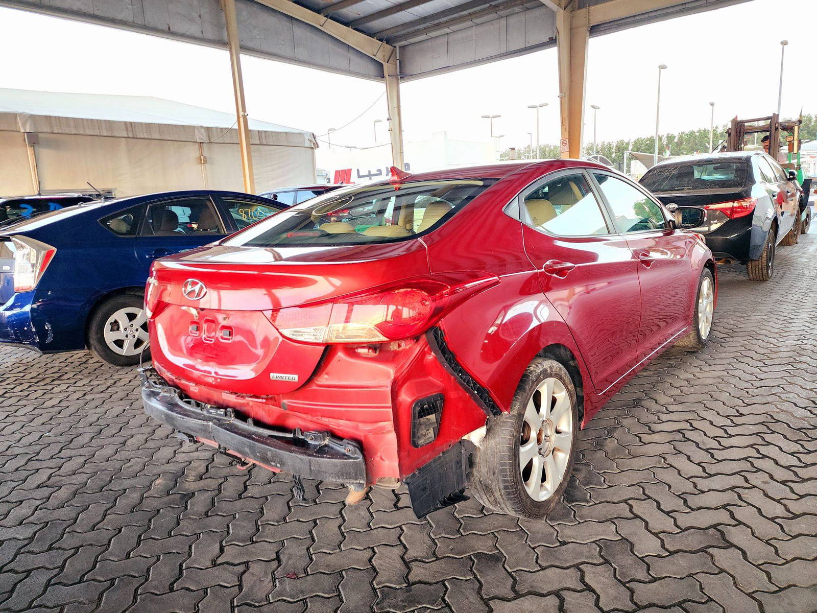 2013 HYUNDAI ELANTRA — 179902 Miles — Lot 72799644 — Souq - Marhaba Auctions Used Cars - Image 5