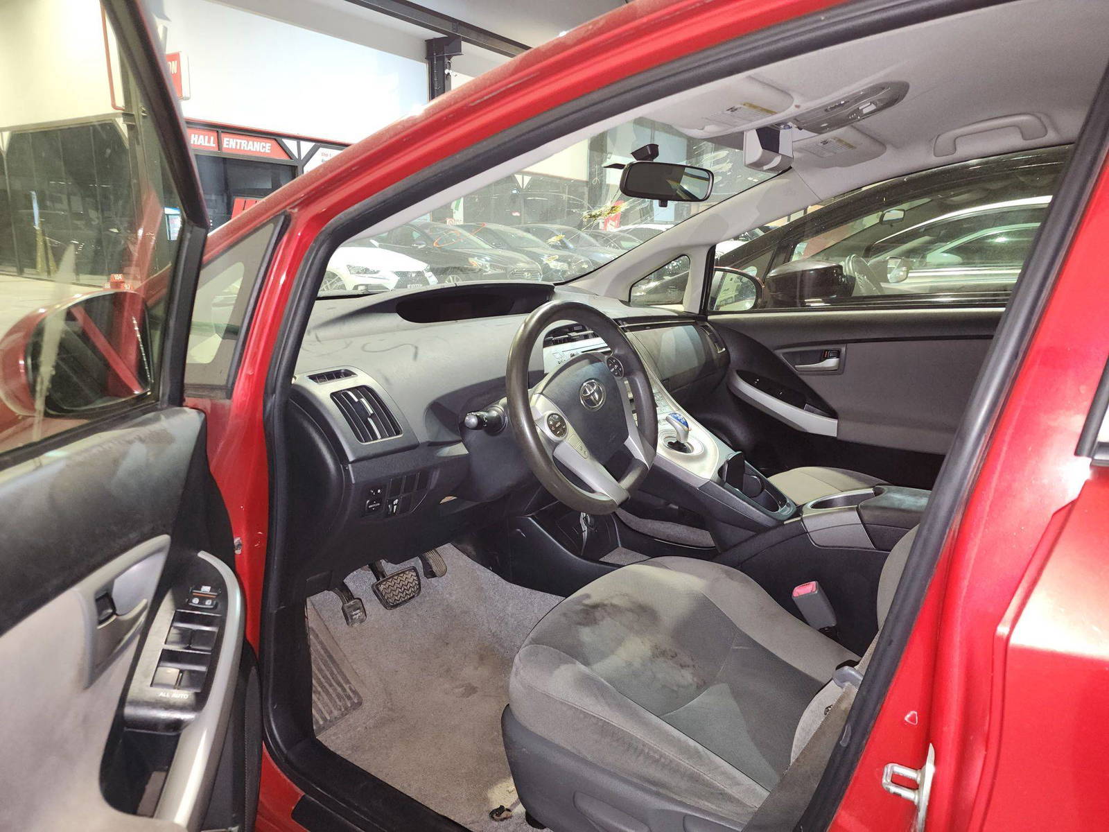 2013 TOYOTA PRIUS — 177003 Miles — Lot 63400095 — Al Quoz - Marhaba Auctions Used Cars - Image 9