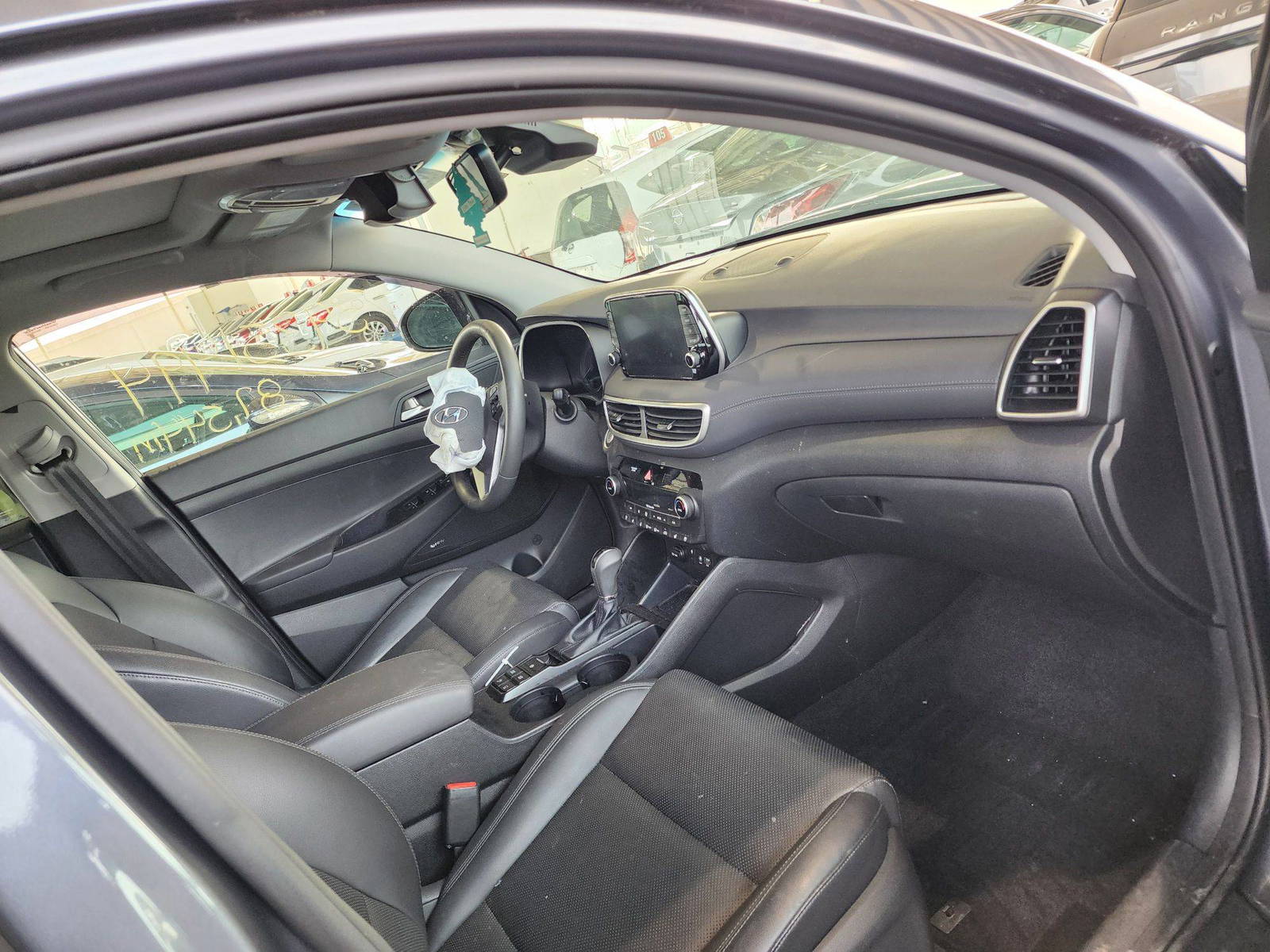 2019 HYUNDAI TUCSON — 87544 Miles — Lot 74604 — Souq - Marhaba Auctions Used Cars - Image 5