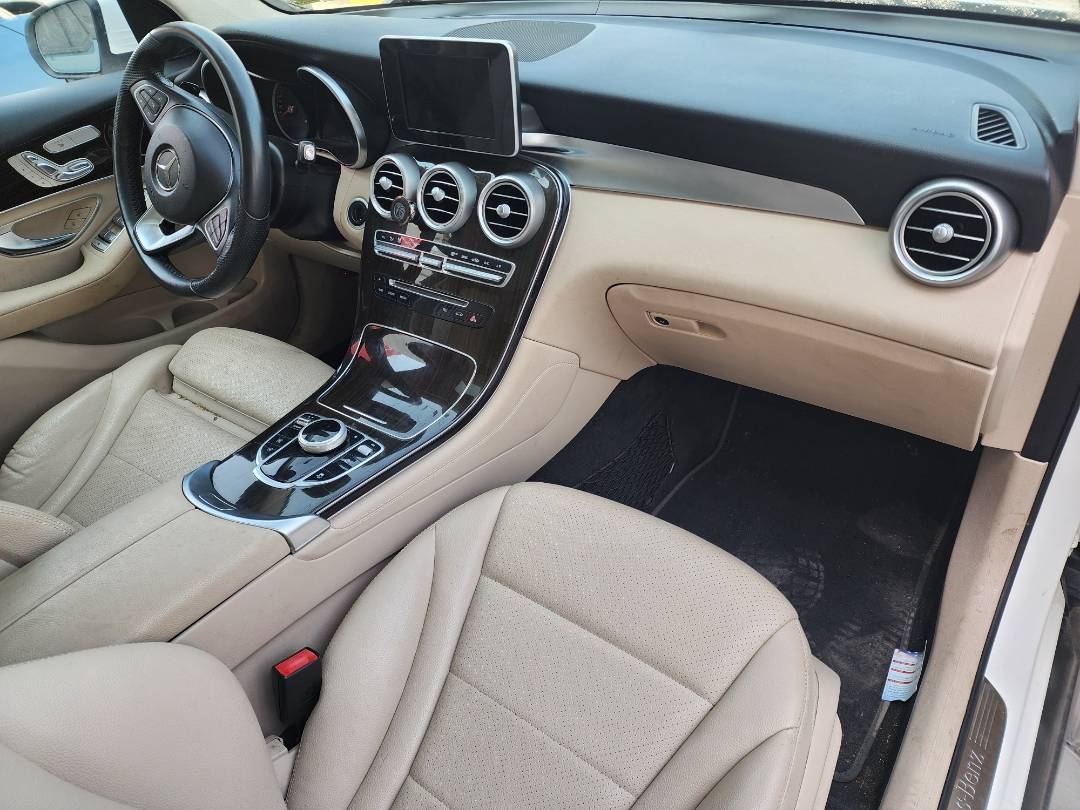 2018 MERCEDES BENZ GLC-300 — 78996 Miles — Lot 35506761 - Marhaba Auctions Used Cars - Image 7