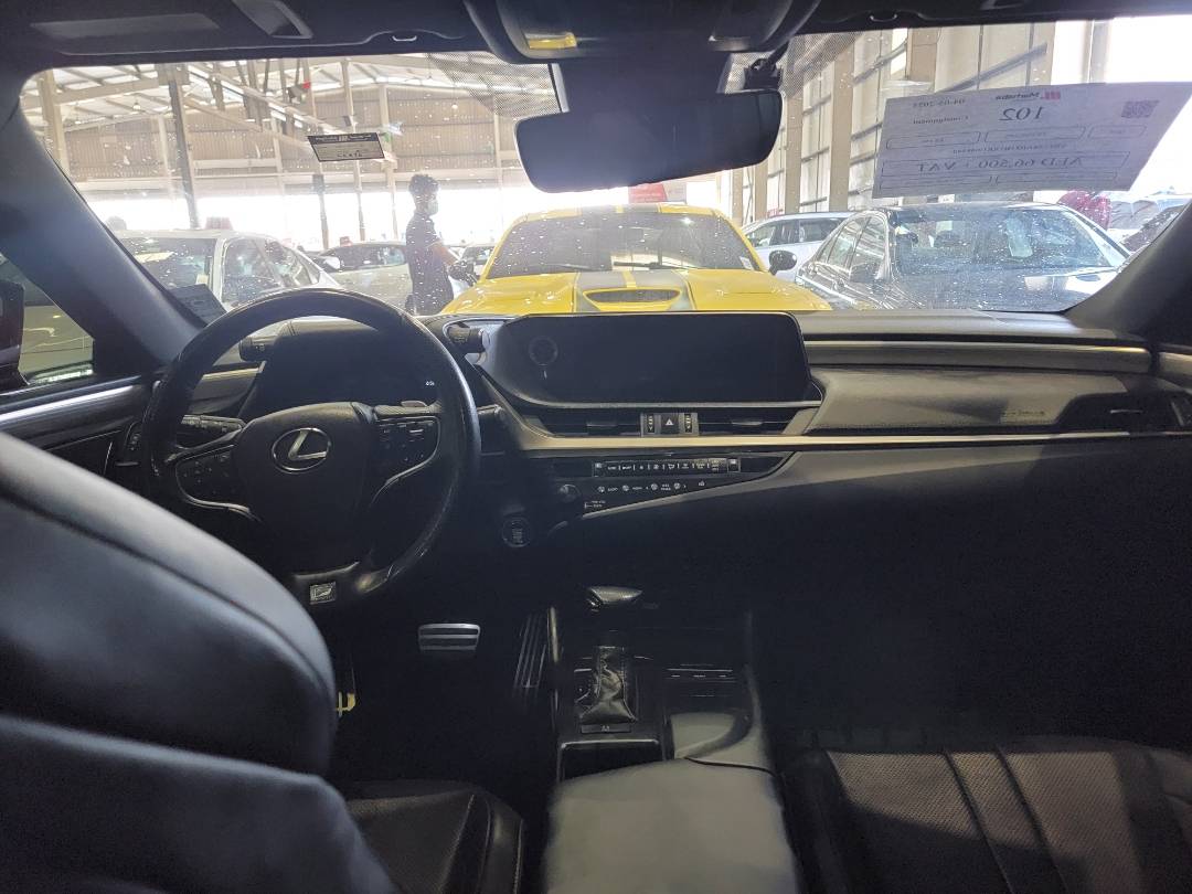 2019 LEXUS ES 350 — 26896 Miles — Lot U048440 — Main - Marhaba Auctions Used Cars - Image 8