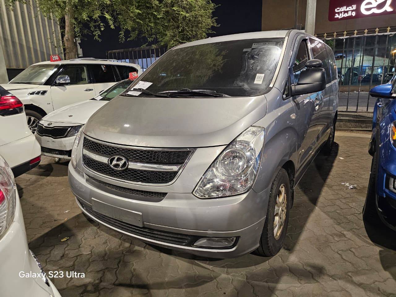 2014 HYUNDAI GRAND STAREX — 310364 KM — Lot 564581 — Main - Marhaba Auctions Used Cars - Image 4