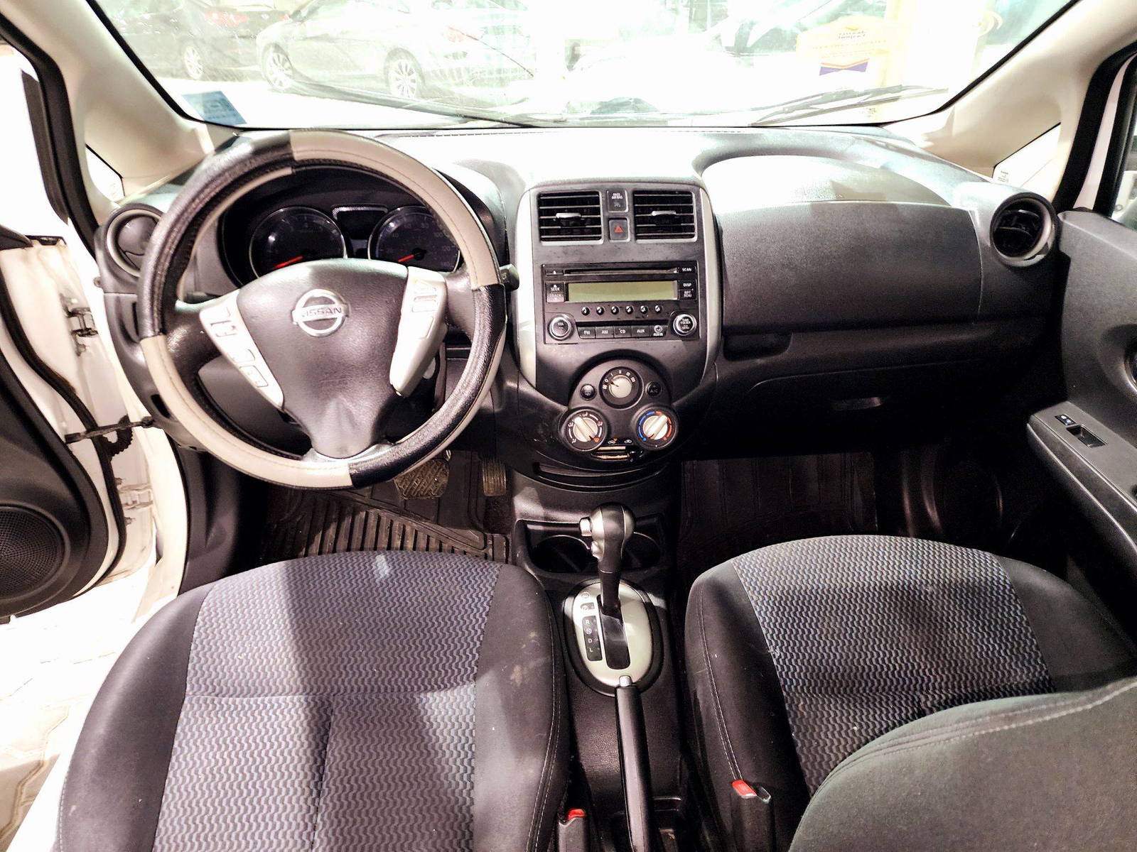 2014 NISSAN VERSA NOTE — 160518 Miles — Lot 40696369 — Souq - Marhaba Auctions Used Cars - Image 7