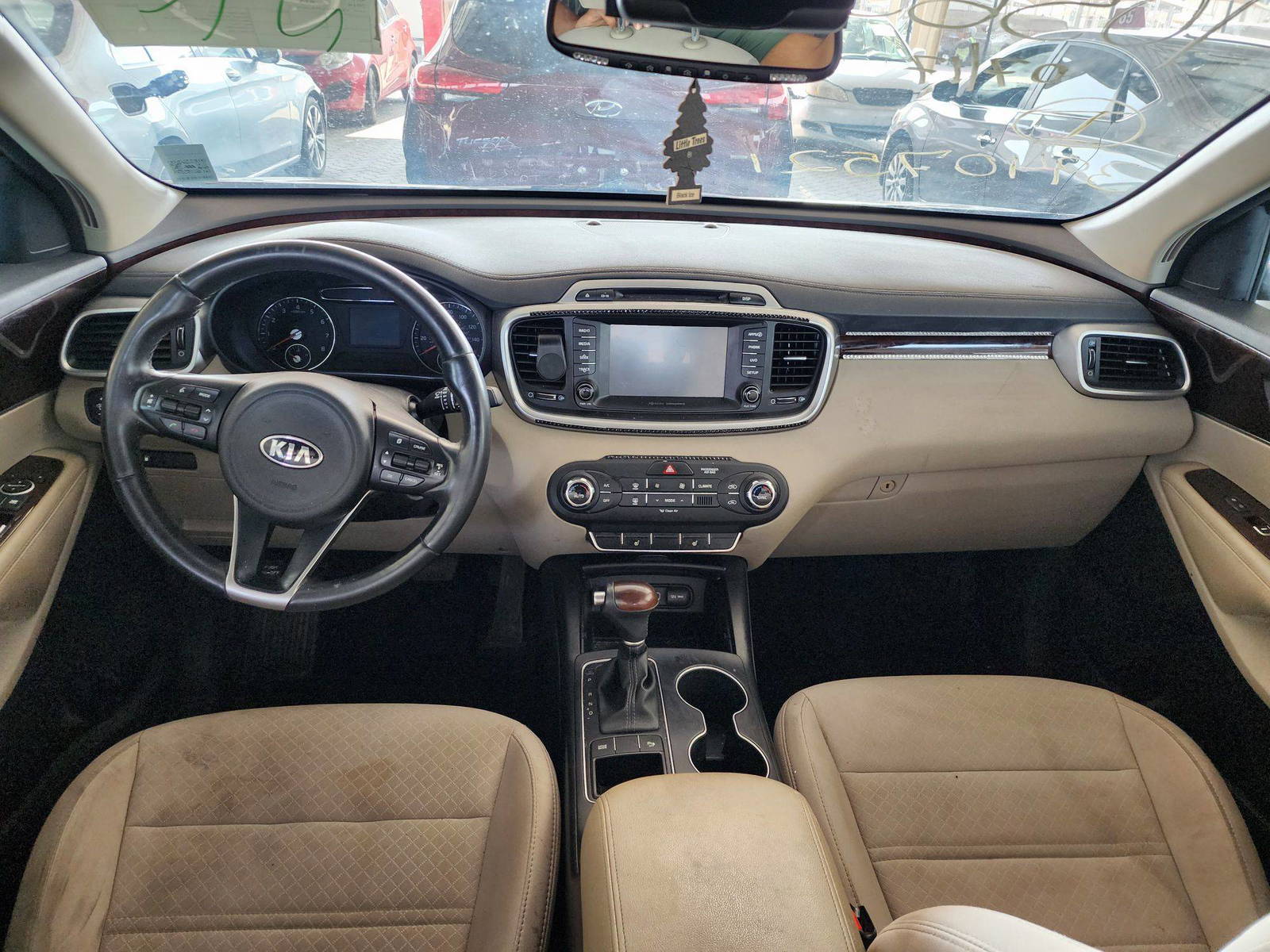 2018 KIA SORENTO — 145524 Miles — Lot 39407521 — Souq - Marhaba Auctions Used Cars - Image 7
