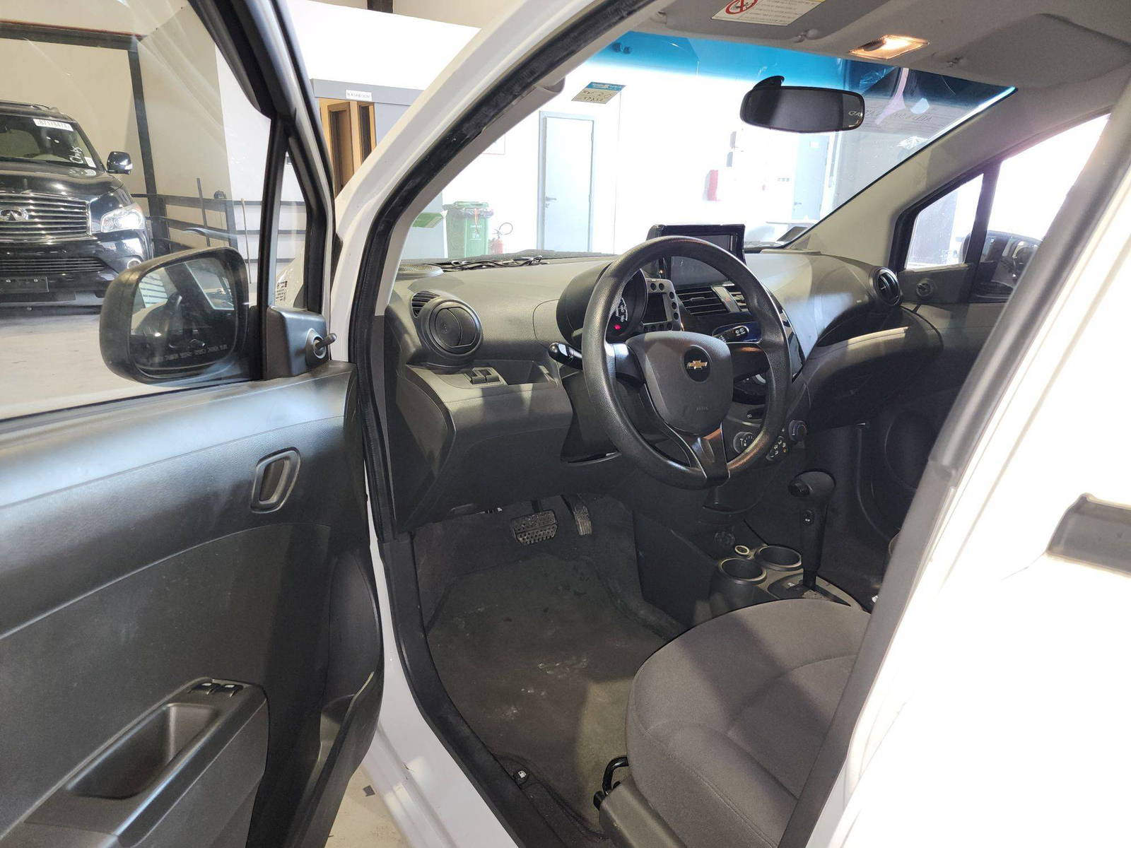 2012 CHEVROLET SPARK — 97240 KM — Lot 659514 — Al Quoz - Marhaba Auctions Used Cars - Image 9