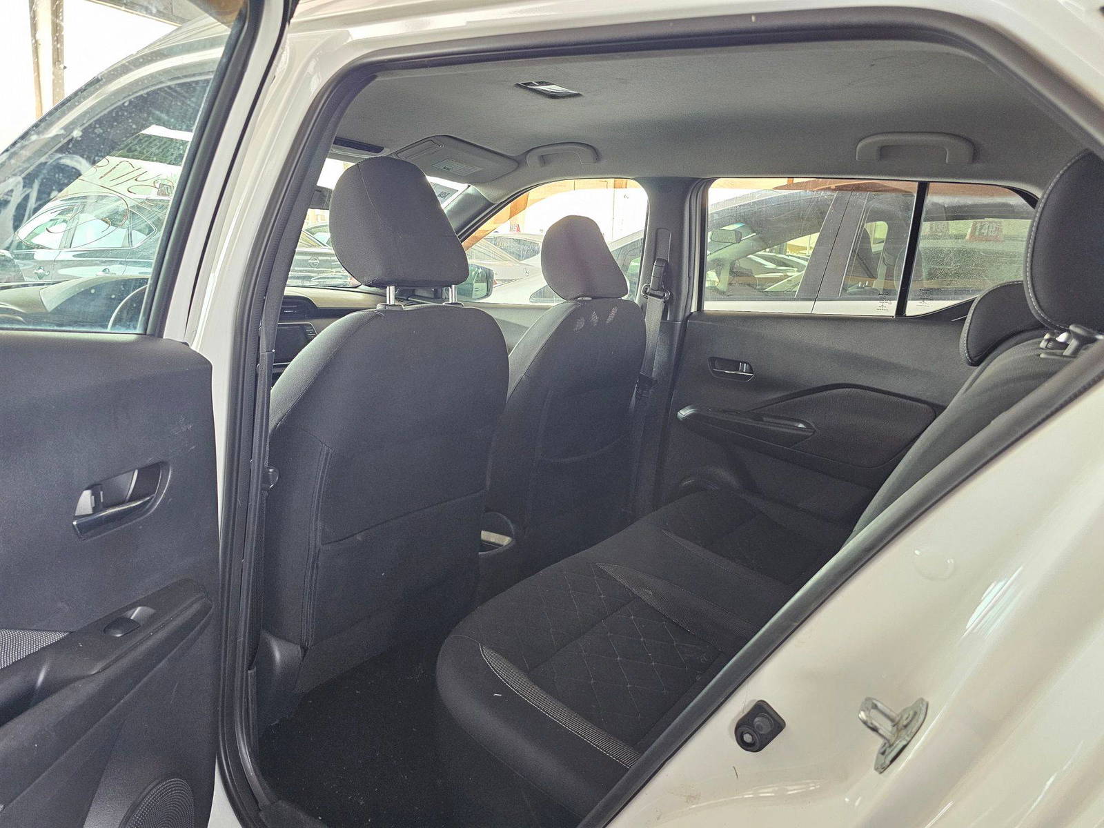 2018 NISSAN KICKS — 72886 Miles — Lot 50980435 — Souq - Marhaba Auctions Used Cars - Image 6