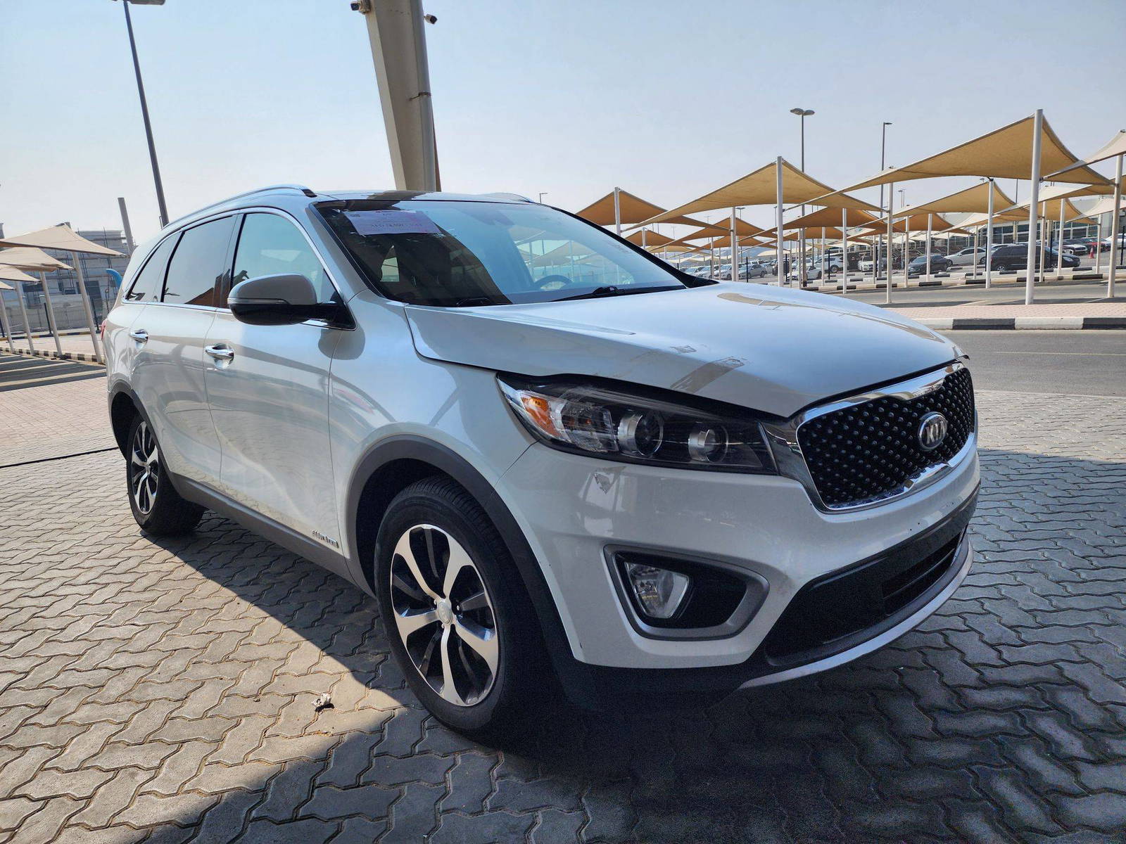 2018 KIA SORENTO — 91025 Miles — Lot 39345079 — Souq - Marhaba Auctions Used Cars - Image 4