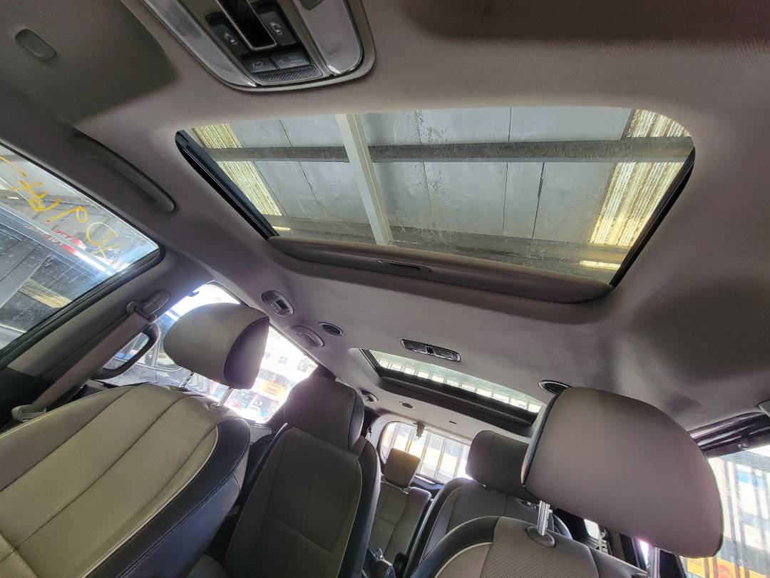 2018 KIA SEDONA — 142072 Miles — Lot 40964796 — Main - Marhaba Auctions Used Cars - Image 9
