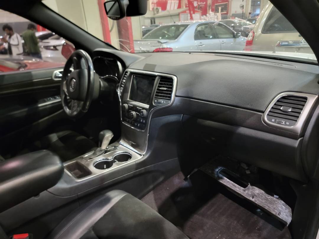 2018 JEEP Grand Cherokee — 125654 Miles — Lot JC123035 — Main - Marhaba Auctions Used Cars - Image 7