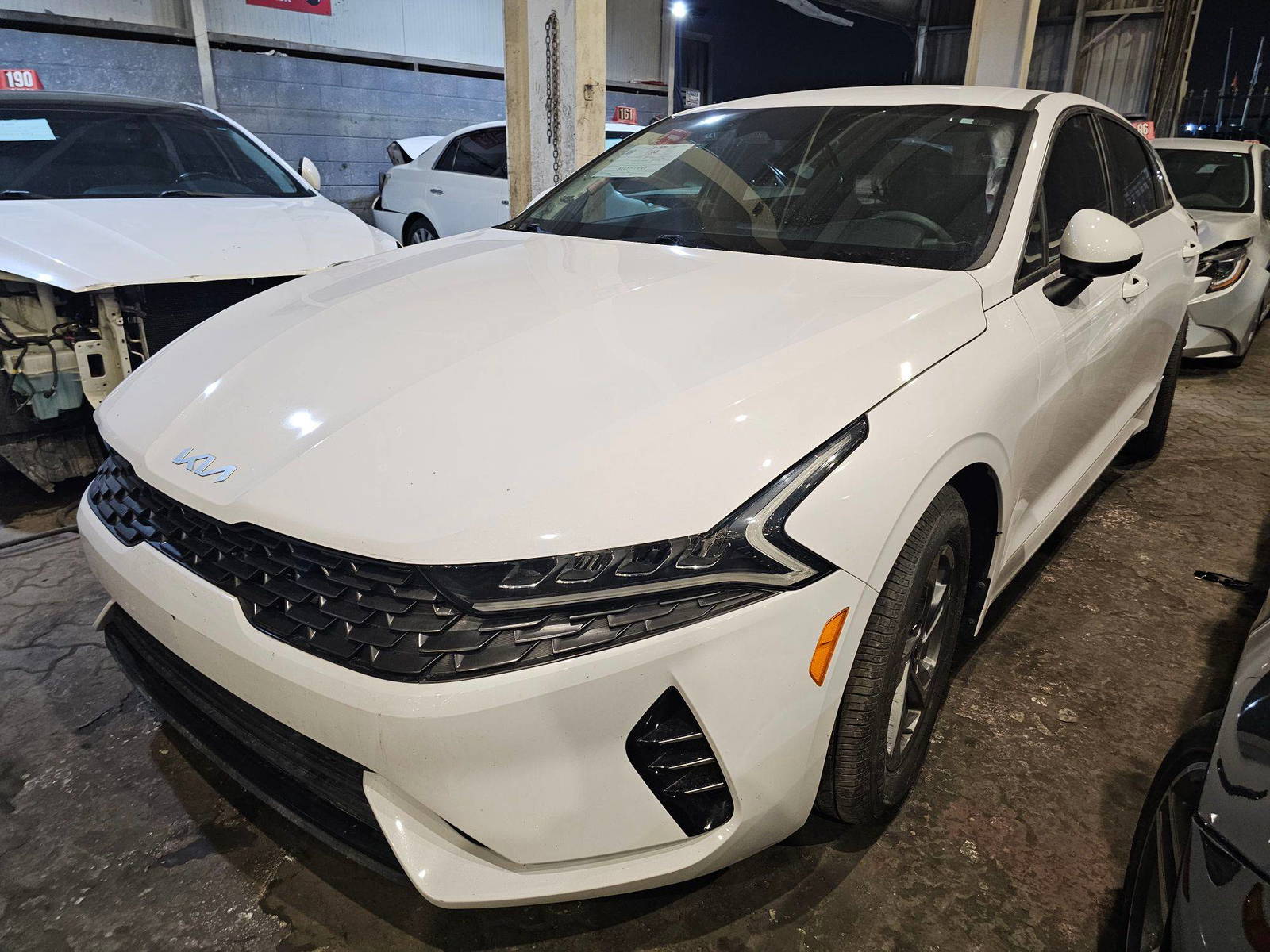 KIA K5 2023 - Marhaba Auction Used Cars - Image 4