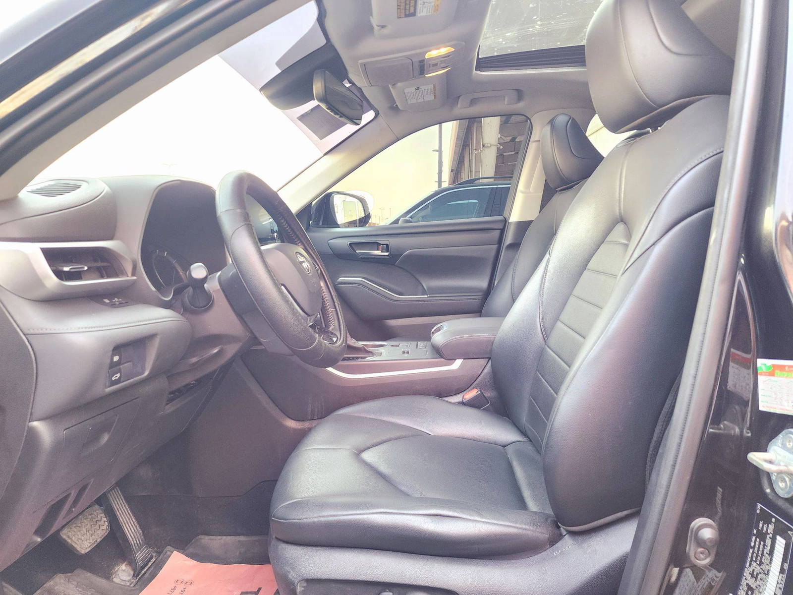 2021 TOYOTA HIGHLANDER — 57015 KM — Lot MS519157 — Souq - Marhaba Auctions Used Cars - Image 9