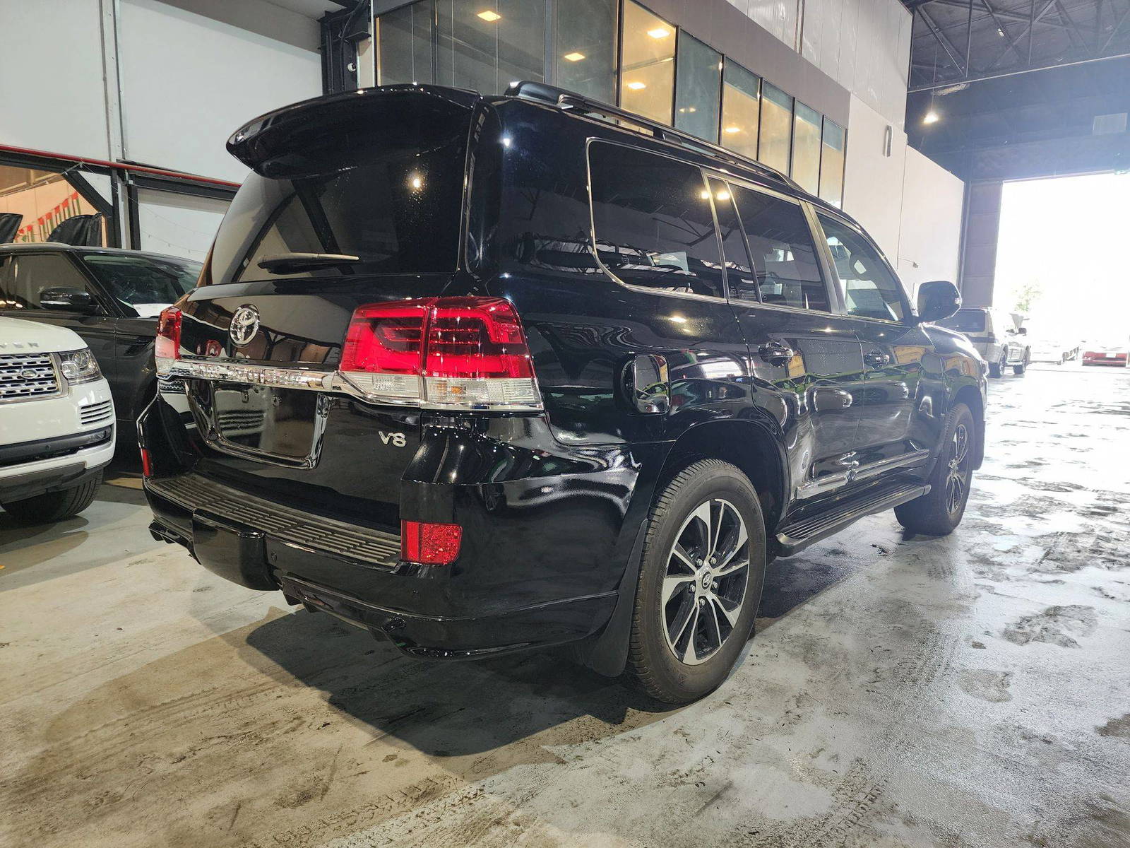 2019 TOYOTA LAND CRUISER — 60613 Miles — Lot 085486 — Ind. 12 - Marhaba Auctions Used Cars - Image 12